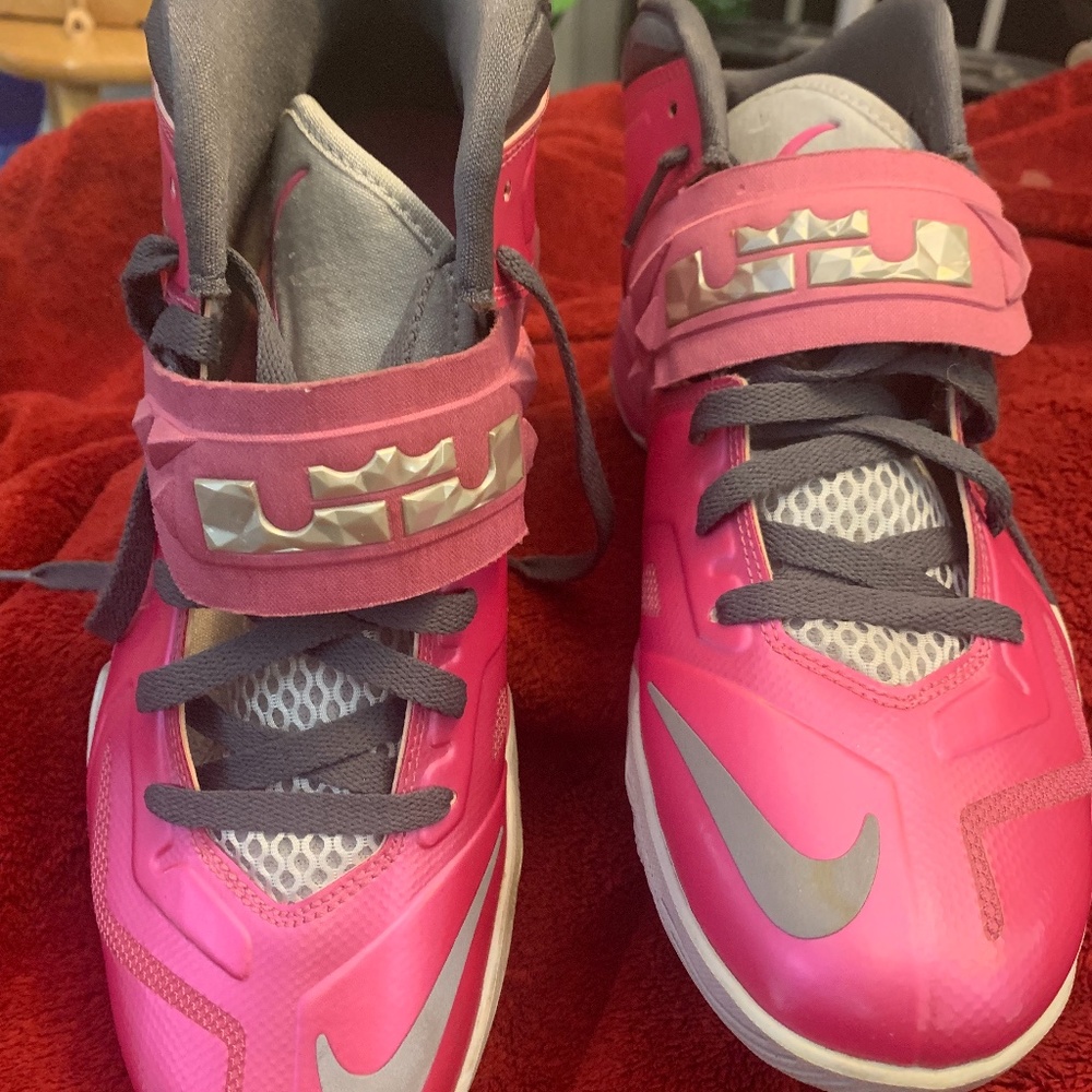LeBron James Pink Nikes - Kay Yow!!